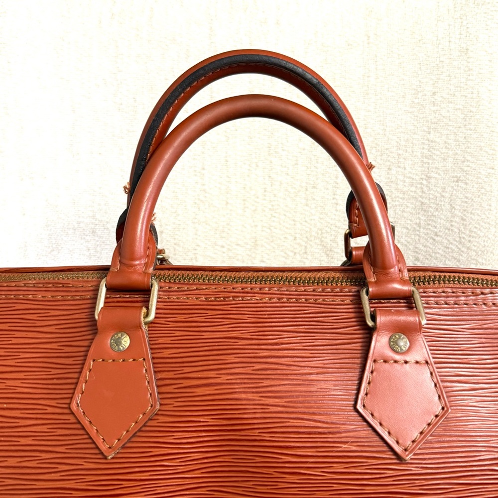 Authentic Louis Vuitton Speedy 30 bag brown Epi leather - Picture 5 of 16